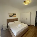 Veya * Sarandë