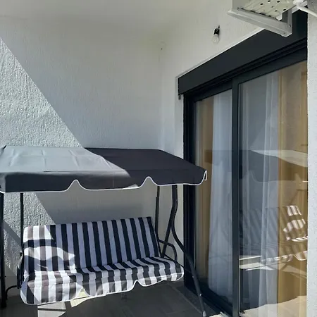 Apartment Veya