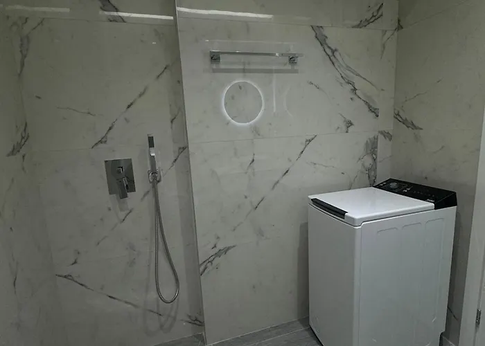 Veya Apartment Sarande